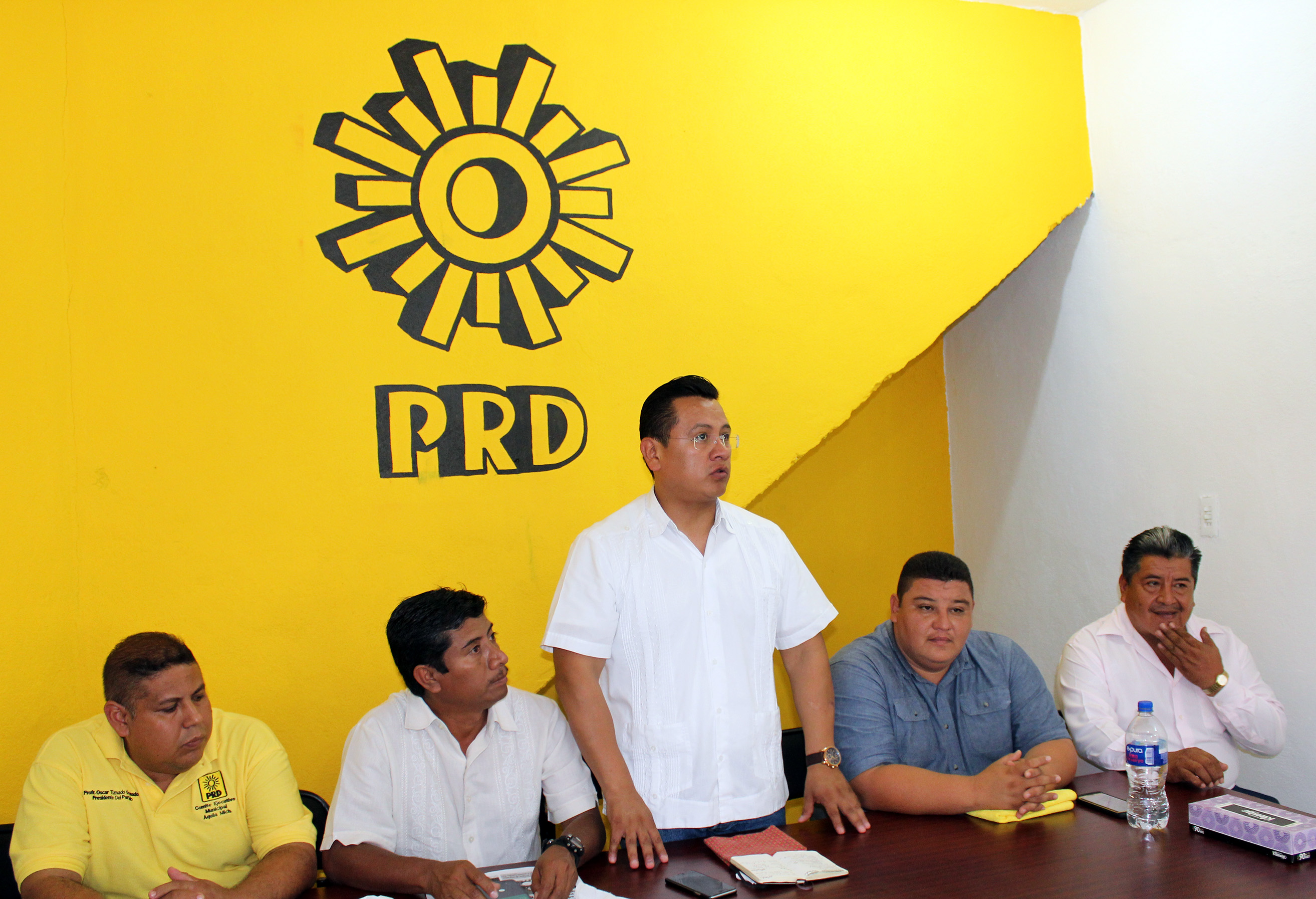 PRD enfocado en la ruta de fortalecimiento de sus estructuras municipales: Torres Piña