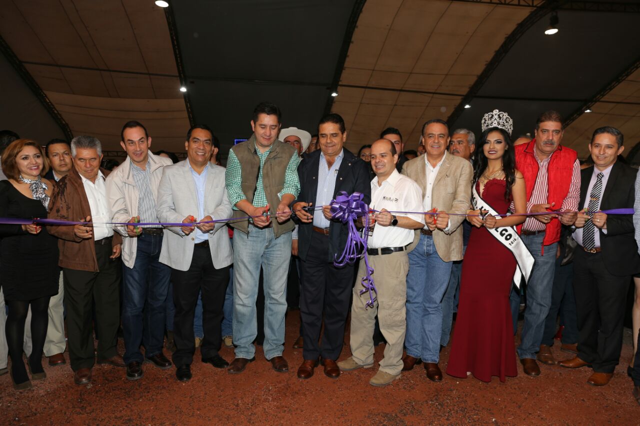 Inaugura Gobernador Feria de todos los Santos y Expo Mueble en Hidalgo