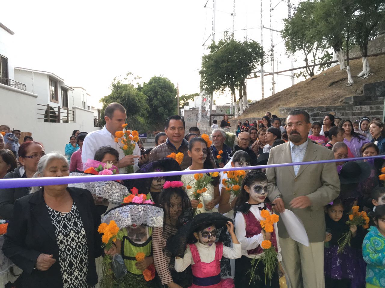 Promueve Gobierno Municipal actividades de Día de Muertos en Santa Maria de Guido