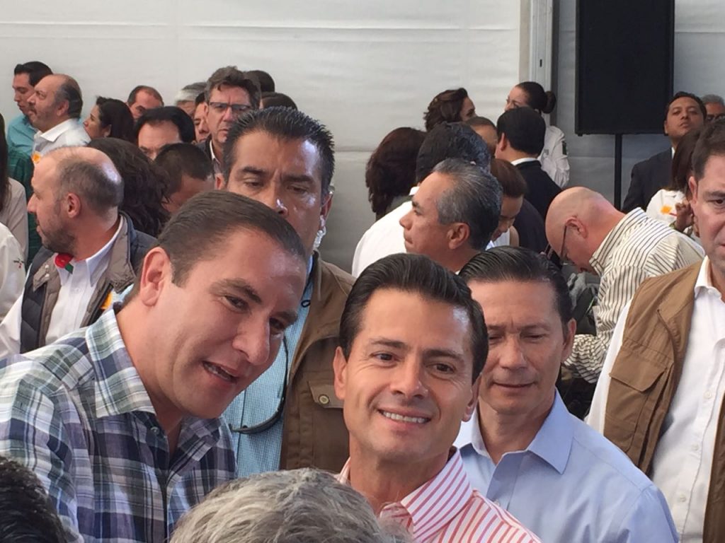 Enrique Peña Nieto y Moreno Valle inauguran segundo piso de la autopista México-Puebla