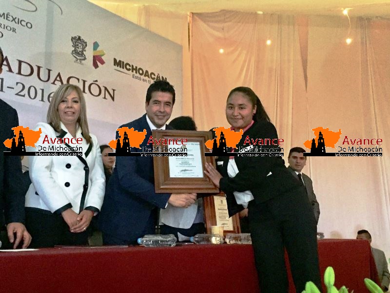 Preside del Cedemun encabezo ceremonia de graduación de alumnos del ITSCH