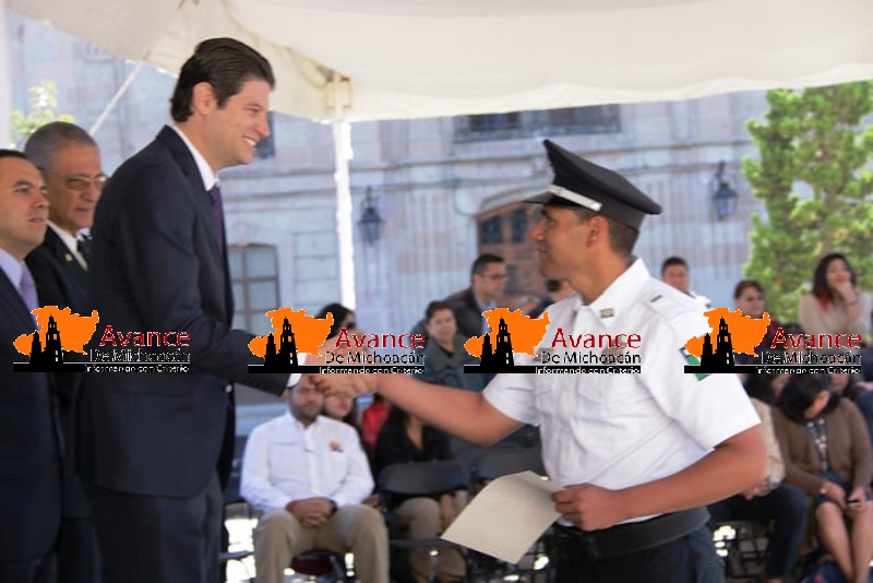 Alfonso Martínez apuesta a la dignificación de los elementos de la Policía Municipal de Morelia.
