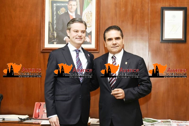 Continúa Silvano Aureoles gestiones para la calidad educativa en Michoacán