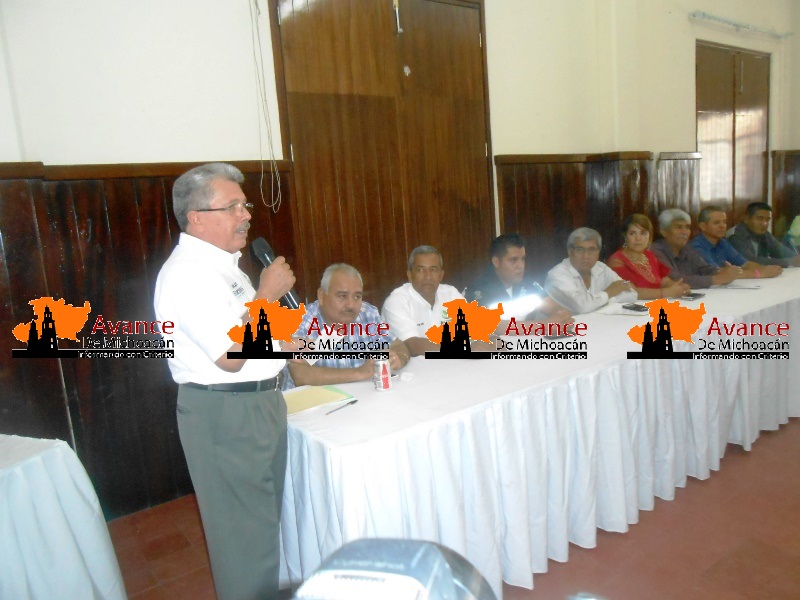 Gobierno de Apatzingán entregó diplomas a 18 elementos de policía Michoacán que fueron a un curso.