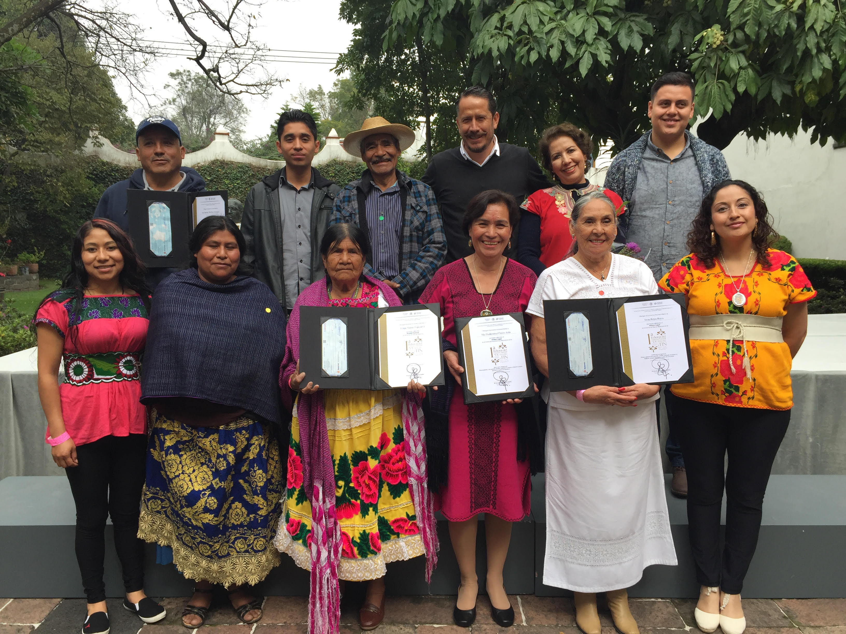 Premian a artesanos michoacanos en Primer Concurso «De principio a fin»