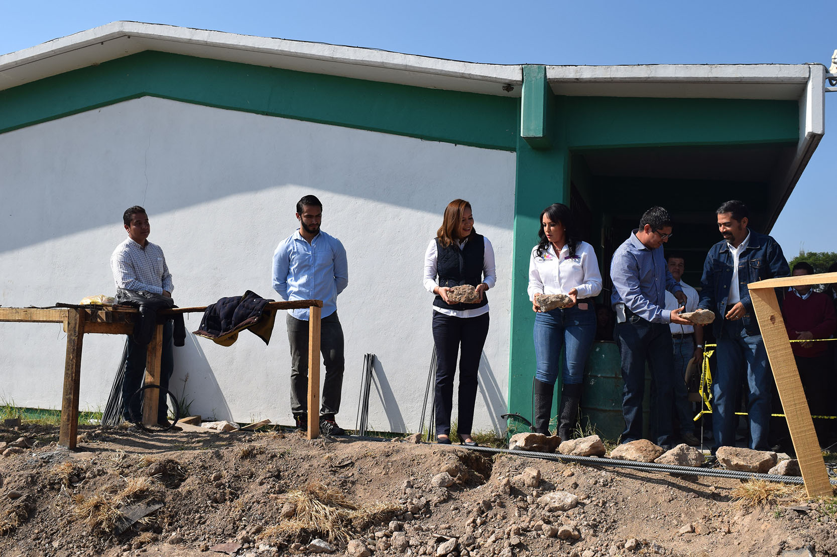 Inicia IIFEEM dignificación del CBTA 233 de Tarímbaro