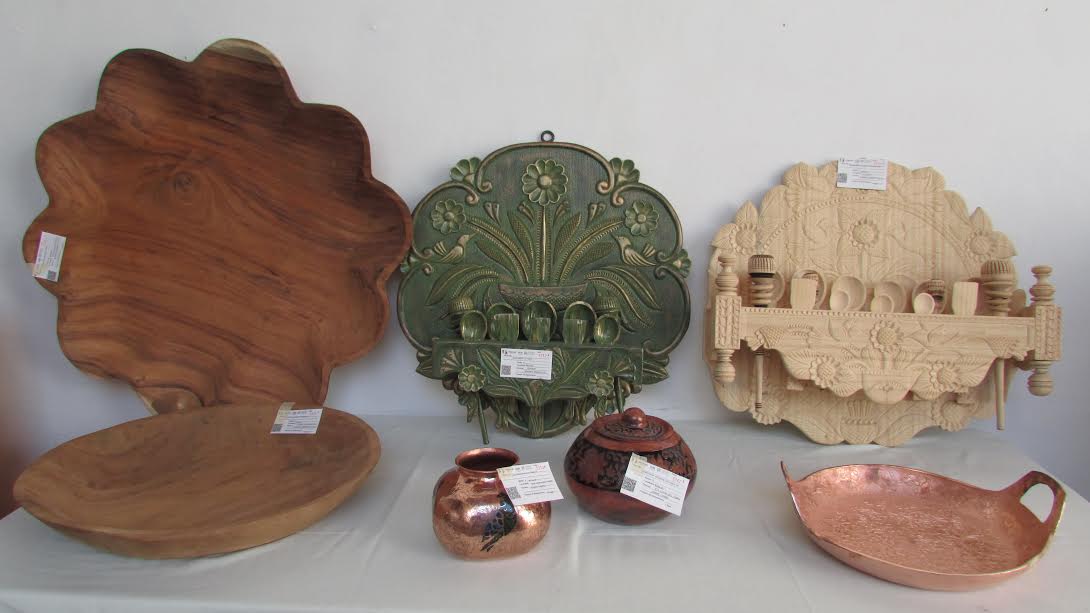 Millonaria derrama económica por venta de artesanías con motivo de la Noche de Muertos