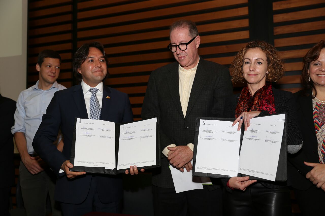 Signan convenio de colaboración Sedetum y WRI-México
