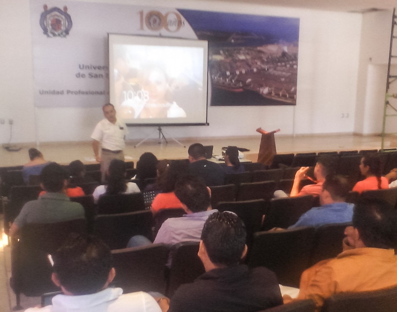 Capacita el IMCED a docentes del CECyTEM