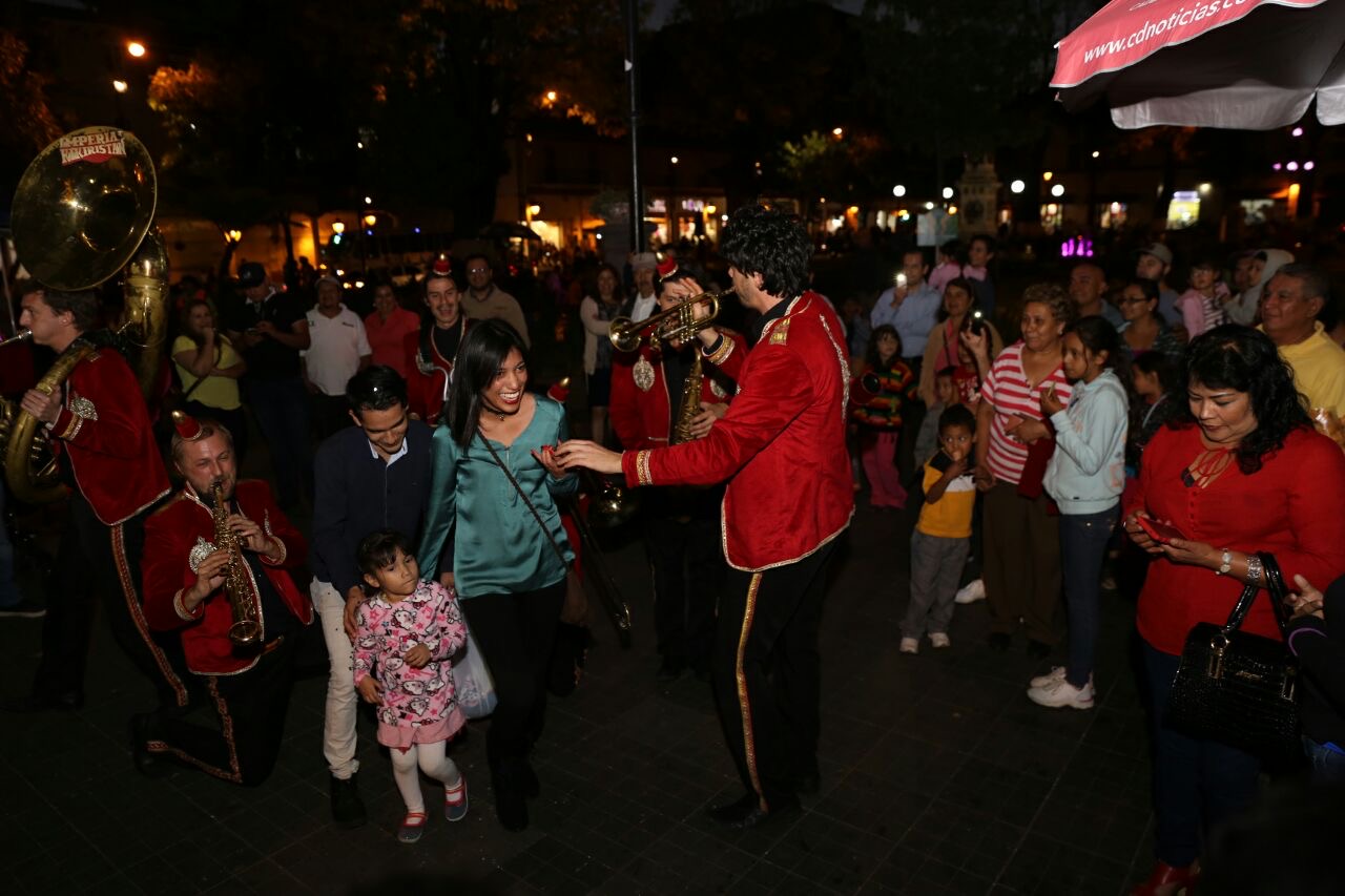 Uruapenses se divierten con “Imperial Kikiristan”