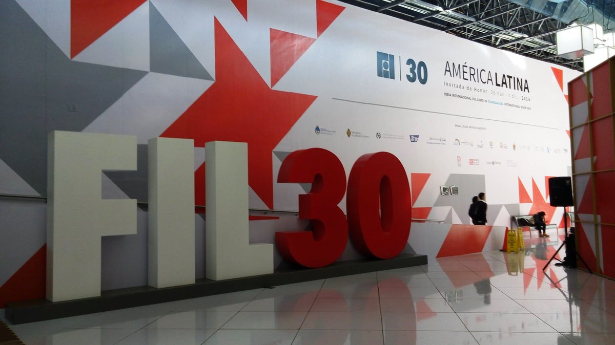 Realiza SMRTV cobertura especial de Feria Internacional del Libro de Guadalajara 2016