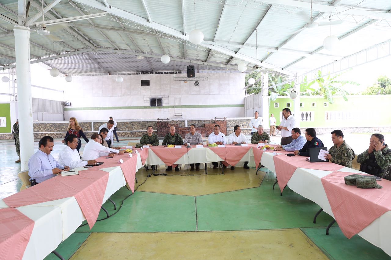 Sesiona en Tepalcatepec Grupo de Coordinación Michoacán