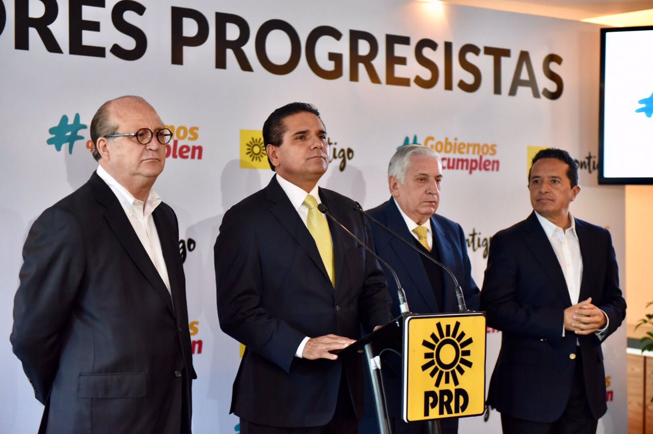 Se pronuncian gobernadores del PRD contra repatriación masiva de EUA