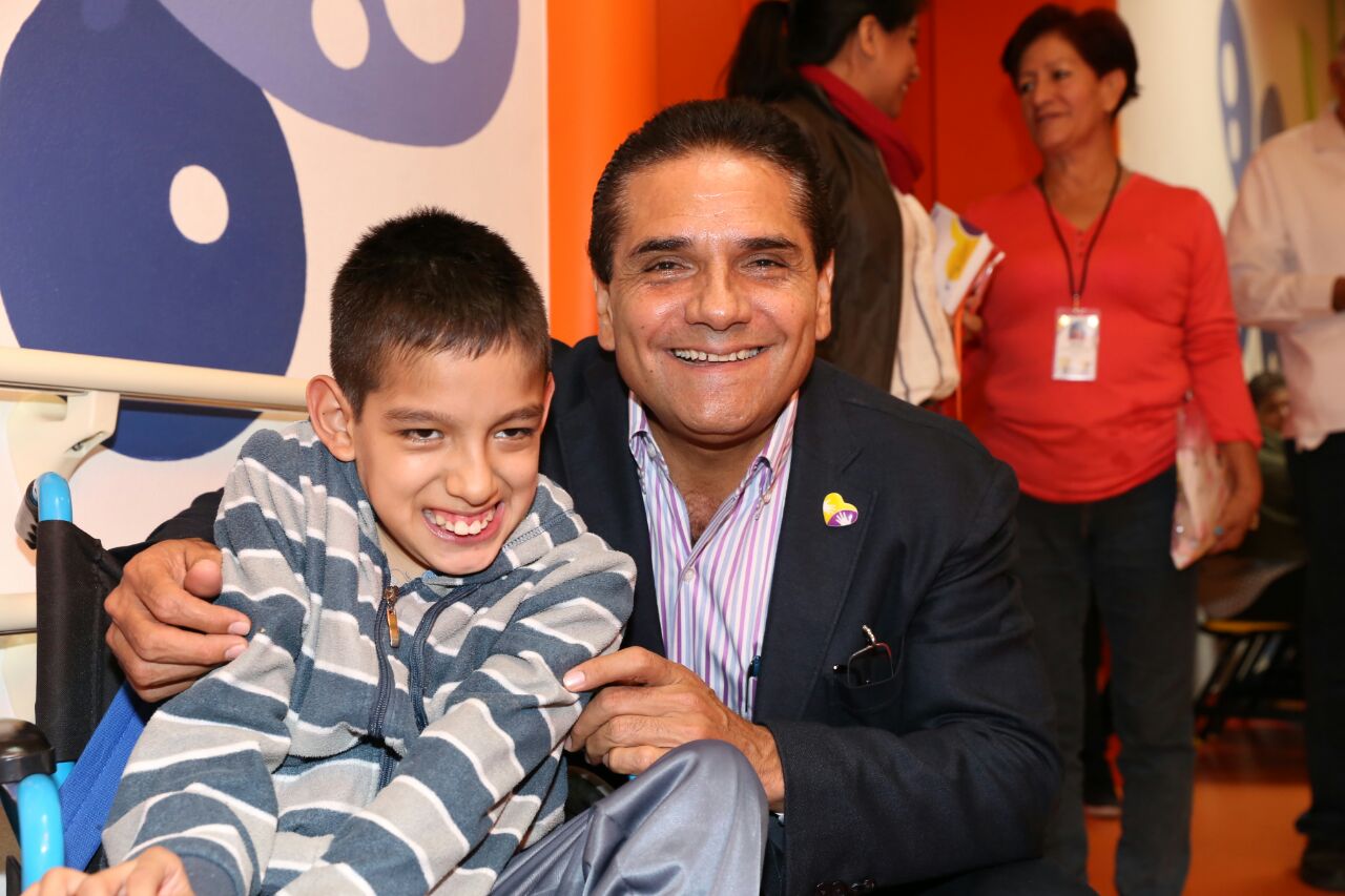 Visita Gobernador instalaciones del CRIT Michoacán