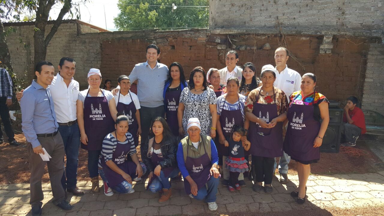 Inaugura Alfonso Martínez comedor comunitario en Capula