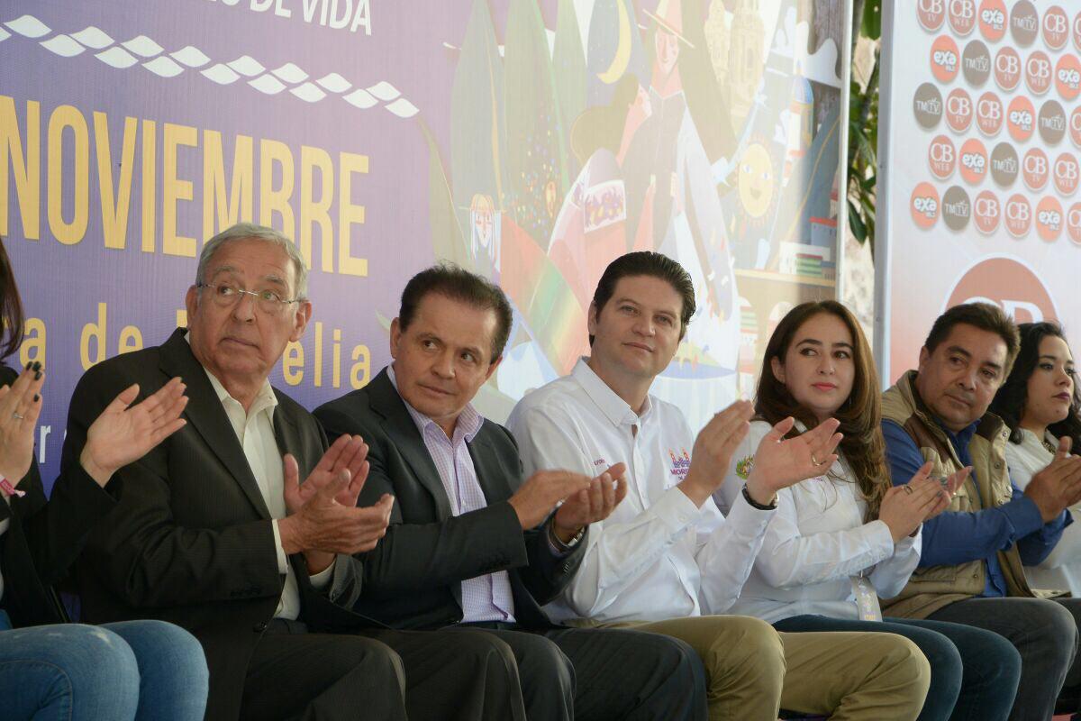 Alfonso Martínez inaugura la Tercera Edición del Encuentro Nacional del Mezcal