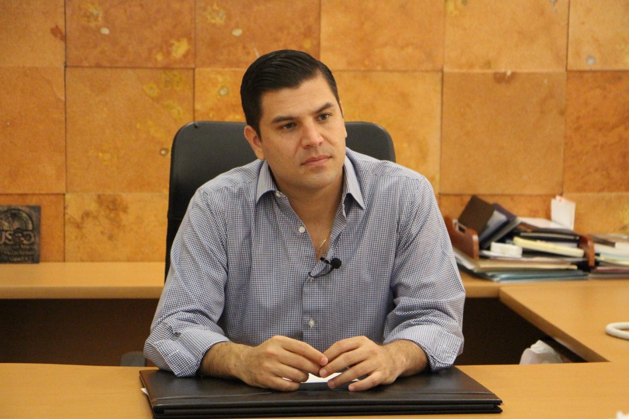 Apoyo a comerciantes para modernizar negocios locales