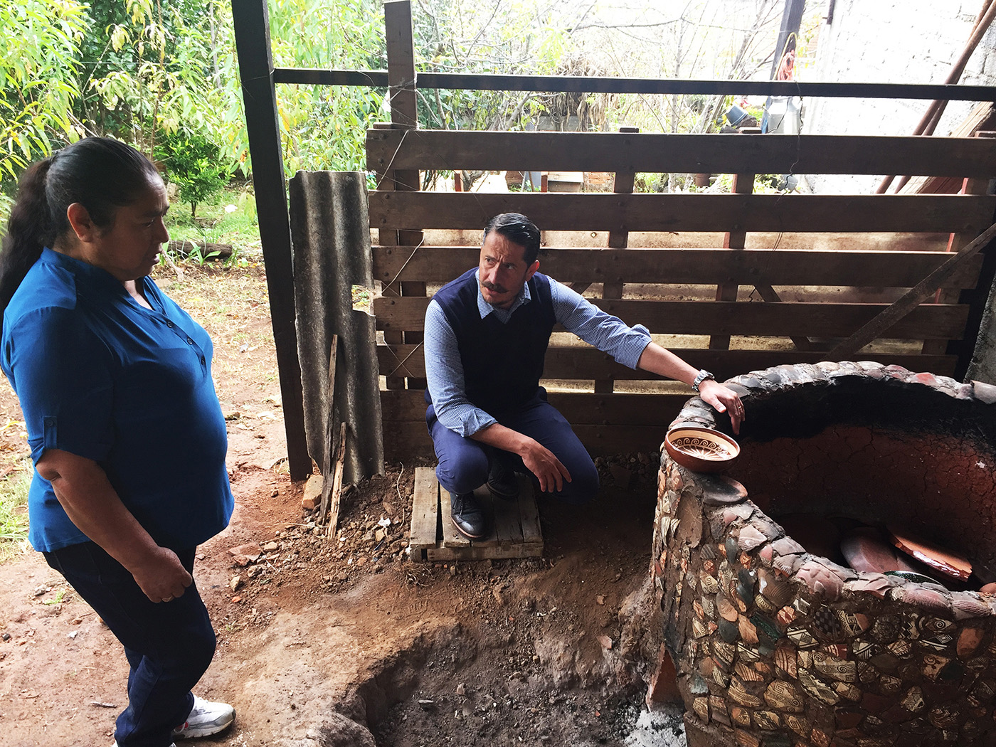 Otorgan apoyos a talleres artesanales en Tzintzuntzan y Pátzcuaro:IAM