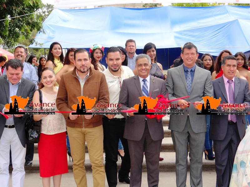 Estudiantes del Cobaem realizan Muestra Gastronómica y Artesanal