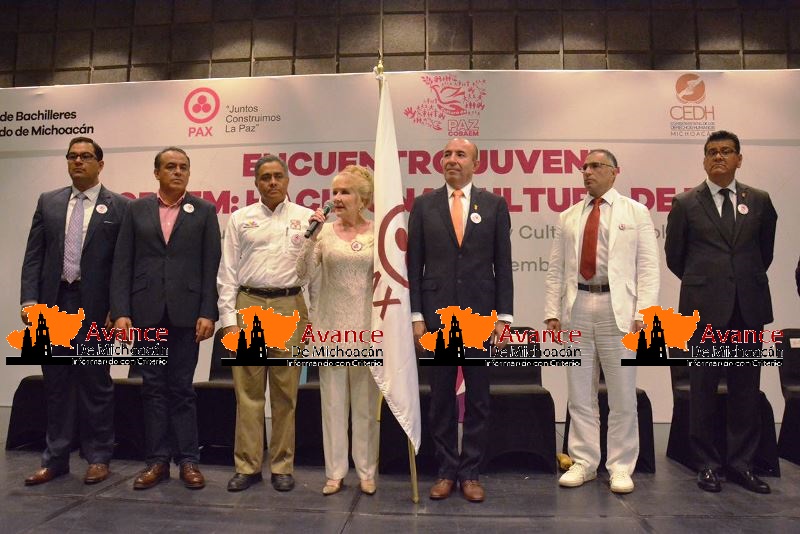 Los planteles del COBAEM reciben la Bandera de la Paz.