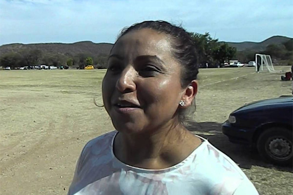 Migrantes poblanos pueden regresar a poner negocios: diputada.