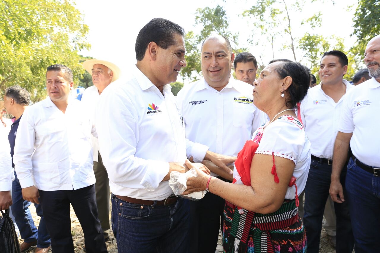 Avanzan compromisos de Silvano Aureoles con La Ruana, municipio de Buenavista