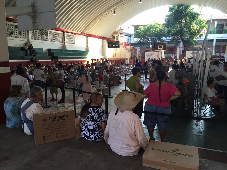 Finaliza entrega de televisores digitales en Michoacán