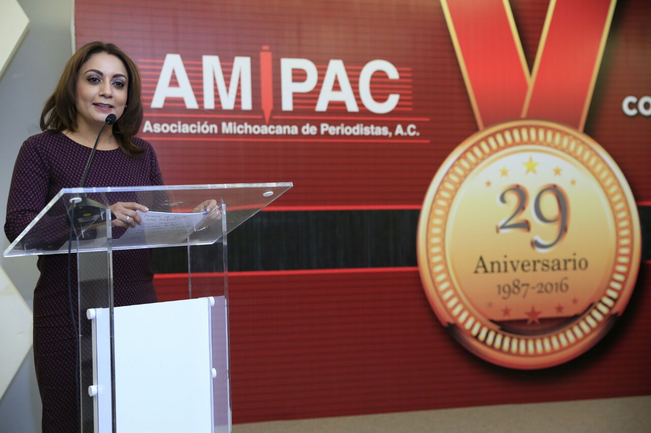 Sinergia de Gobierno y comunicadores para que se reconozcan fortalezas de Michoacán: Julieta López