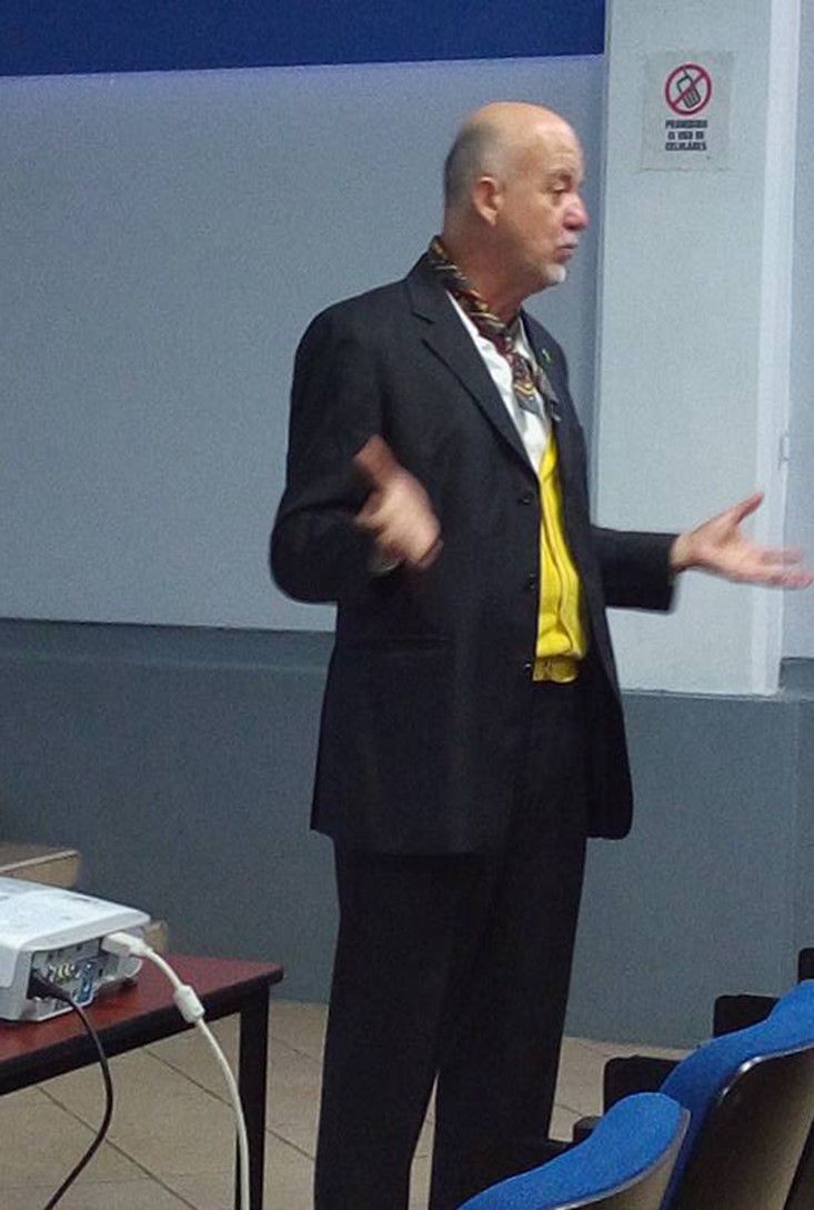 El desarrollo sustentable debe ser una prioridad; especialista dicta conferencia en el tecnológico de pátzcuaro