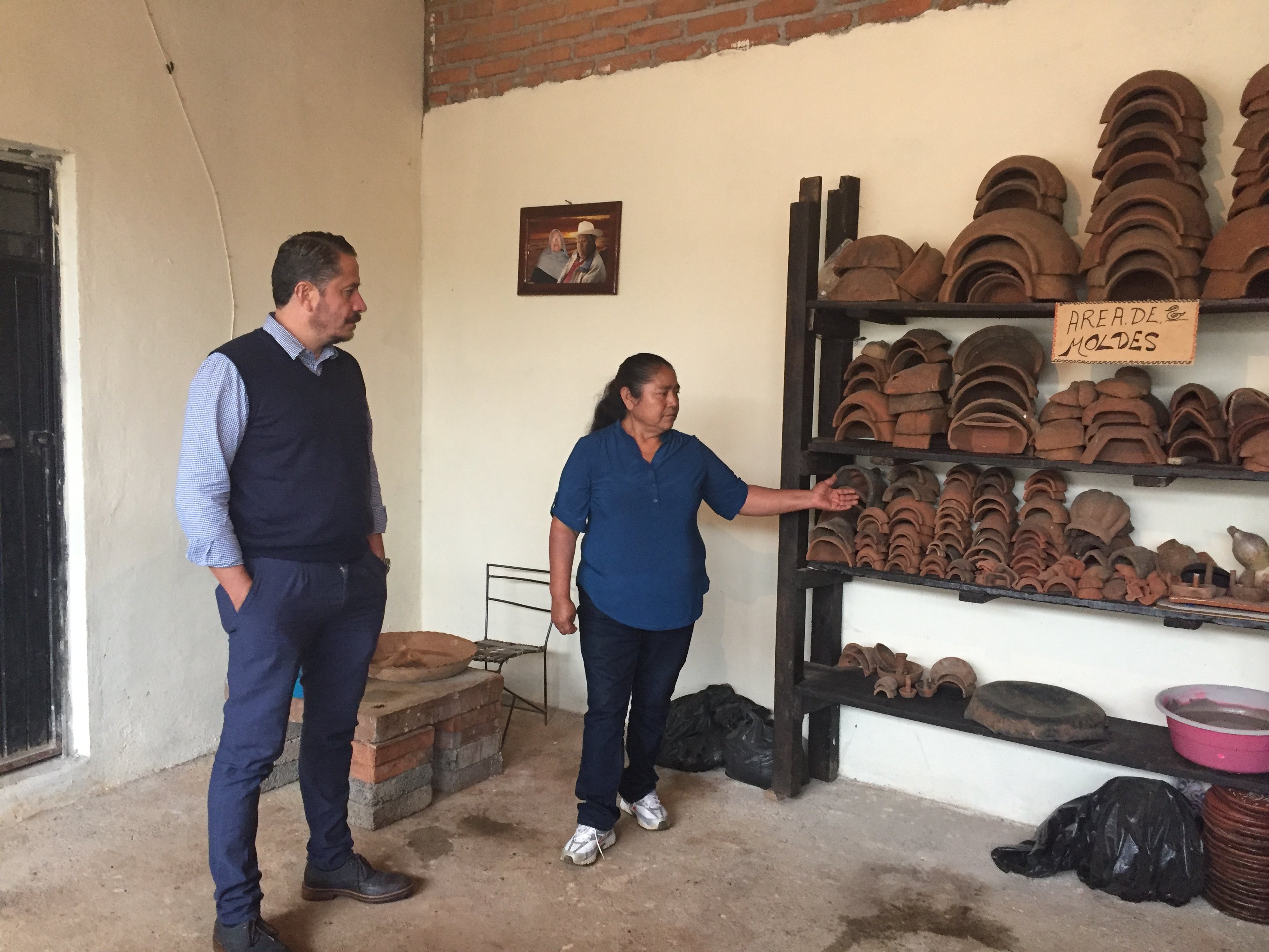 Incrementan IAM y Fonart apoyos a las y los artesanos michoacanos