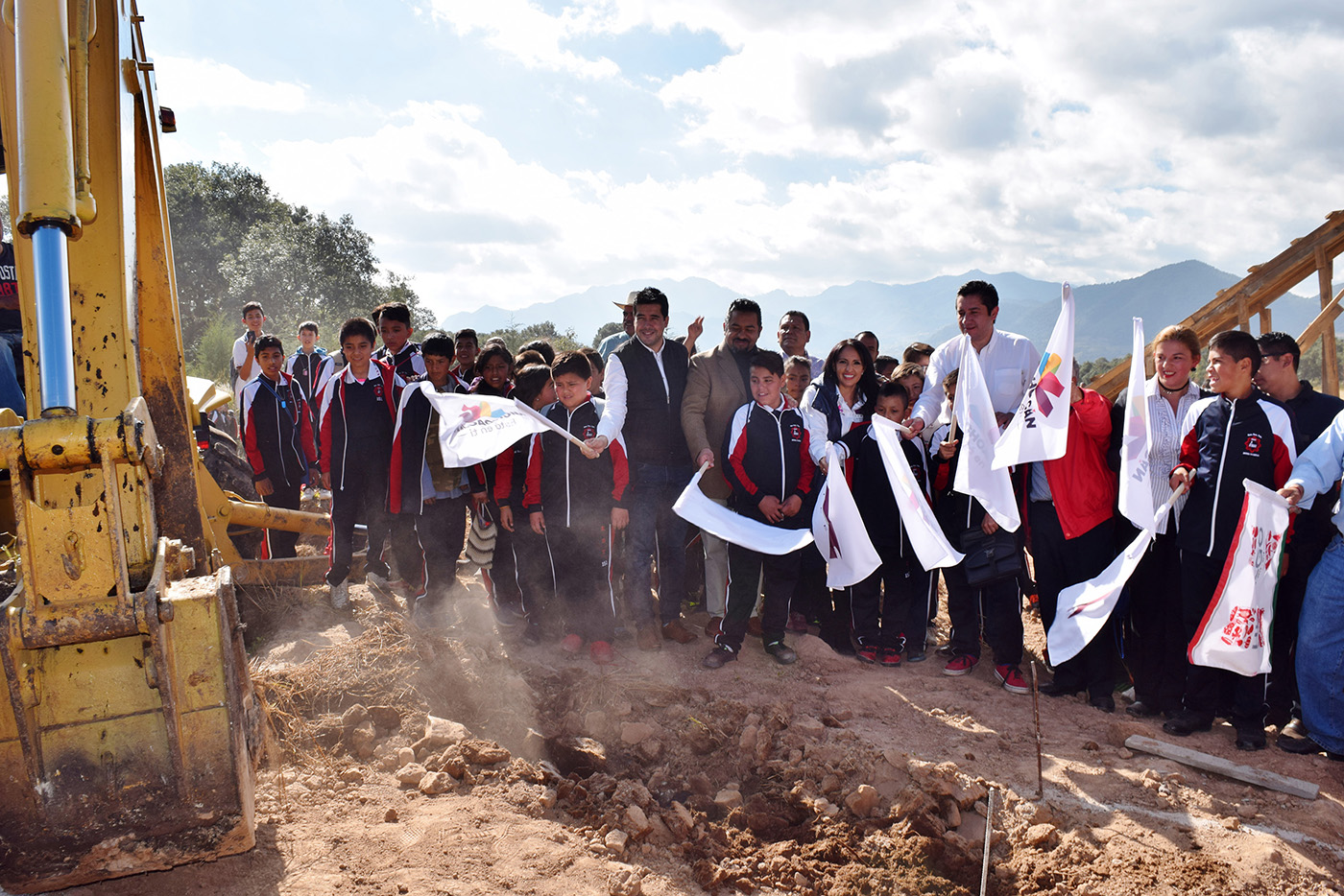 Sustituye IIFEEM aulas “de palitos” en Secundaria Técnica de Ciudad Hidalgo