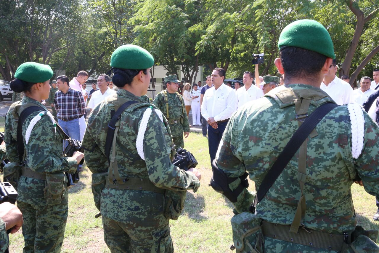 Fuerzas Armadas nos ayudan a recuperar la paz en Michoacán: Silvano Aureoles