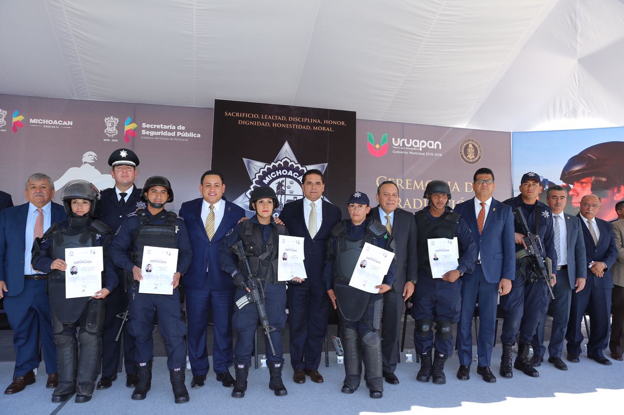 Avanza Michoacán en la formación de la mejor Policía del país: Silvano Aureoles