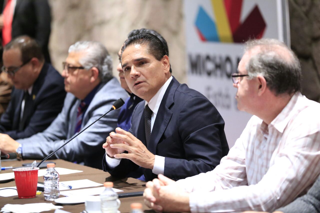 Será 2017 el año para la consolidación: Silvano Aureoles