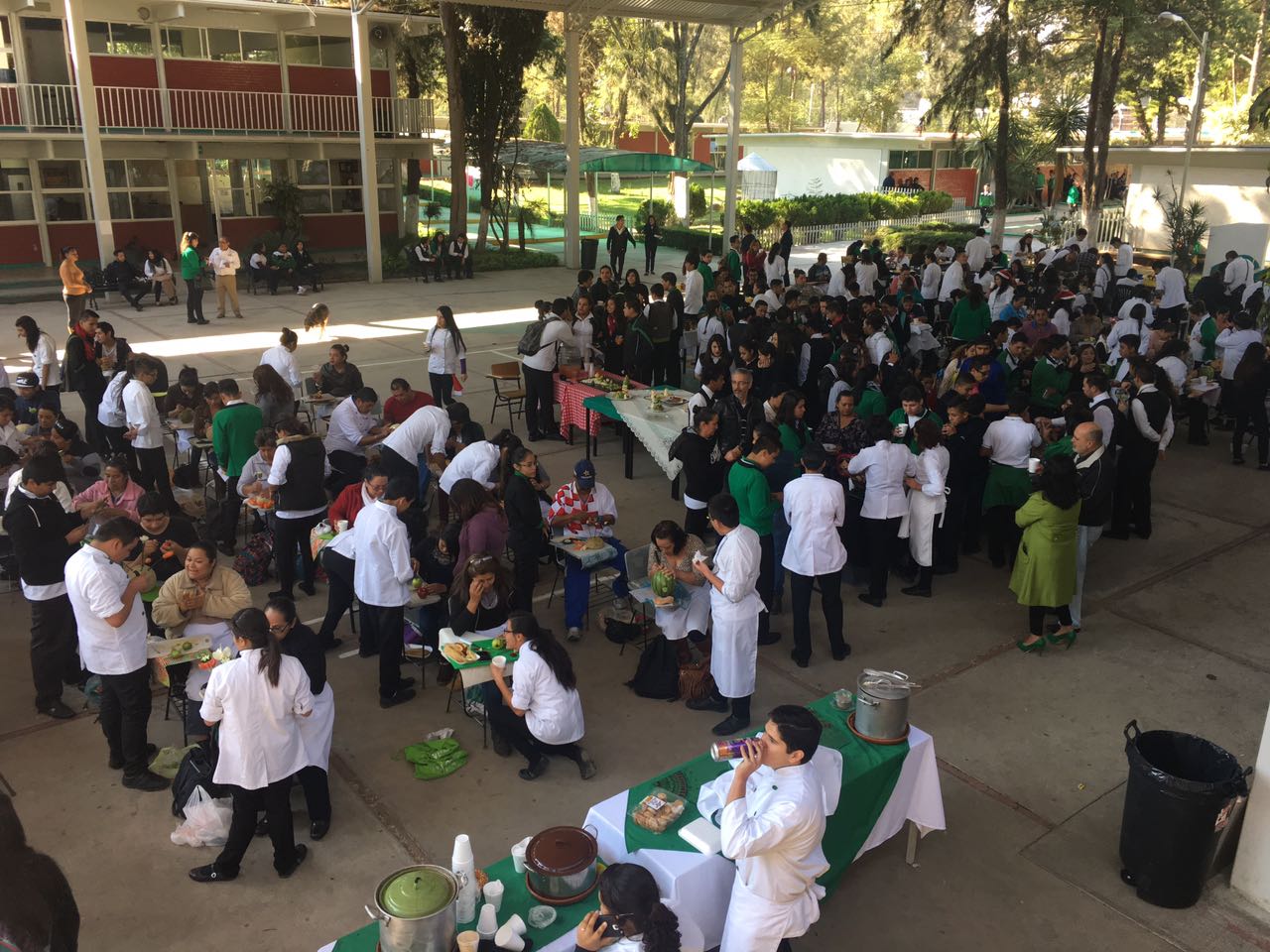 Participan padres de familia en festejos de aniversario del Conalep I