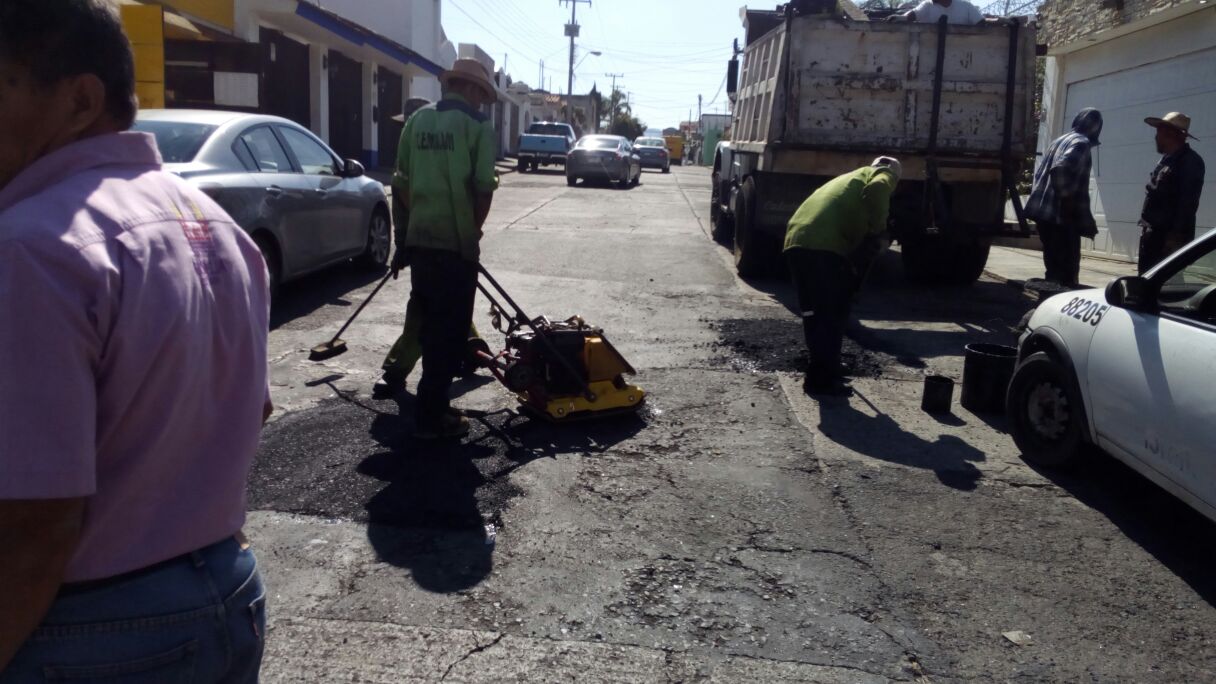 Brigadas de bacheo trabajan en los cuatro sectores de Morelia