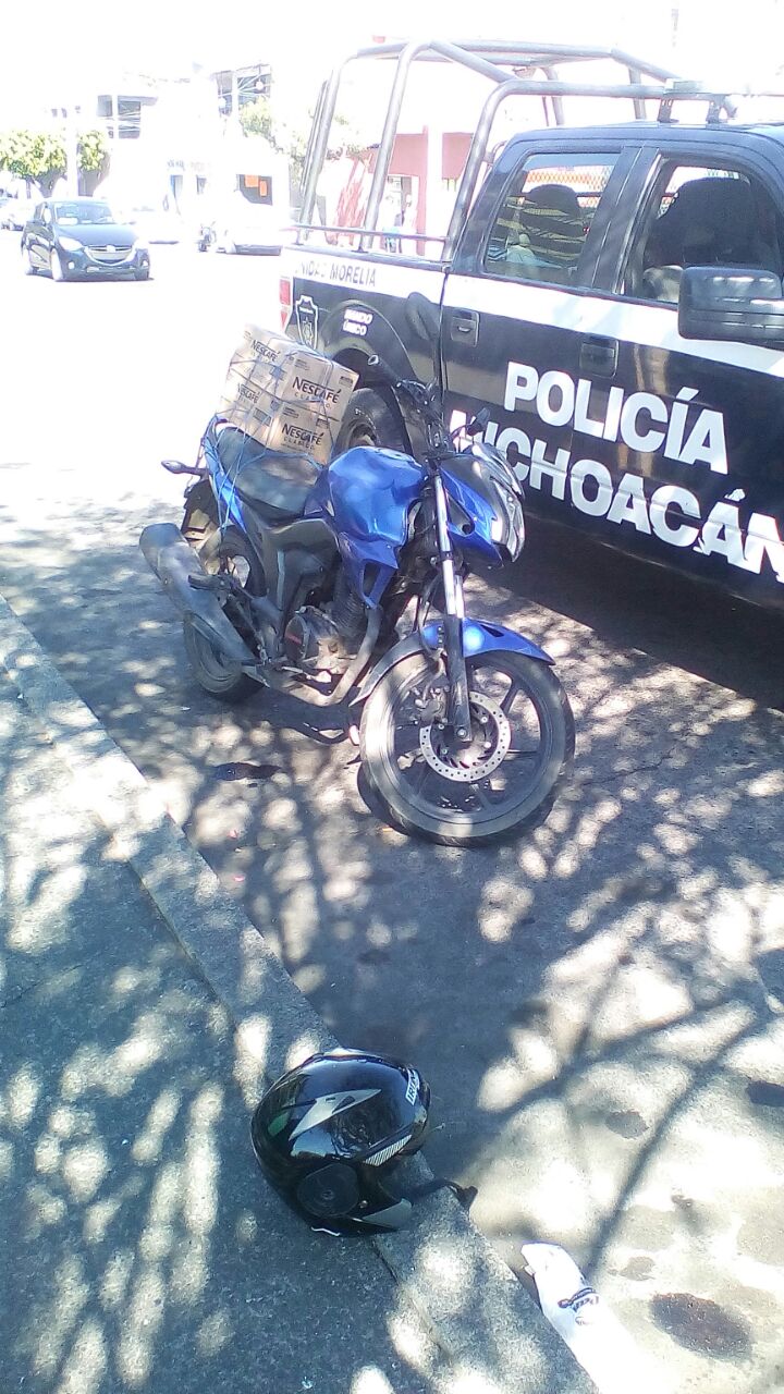 Policía Municipal de Morelia asegura motocicleta con denuncia de robo