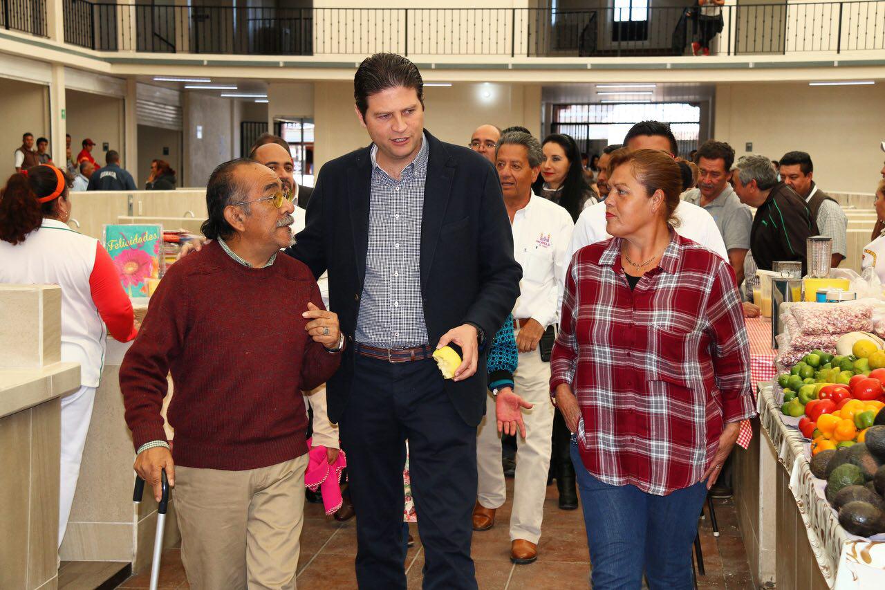Alfonso Martínez llama a privilegiar el consumo local