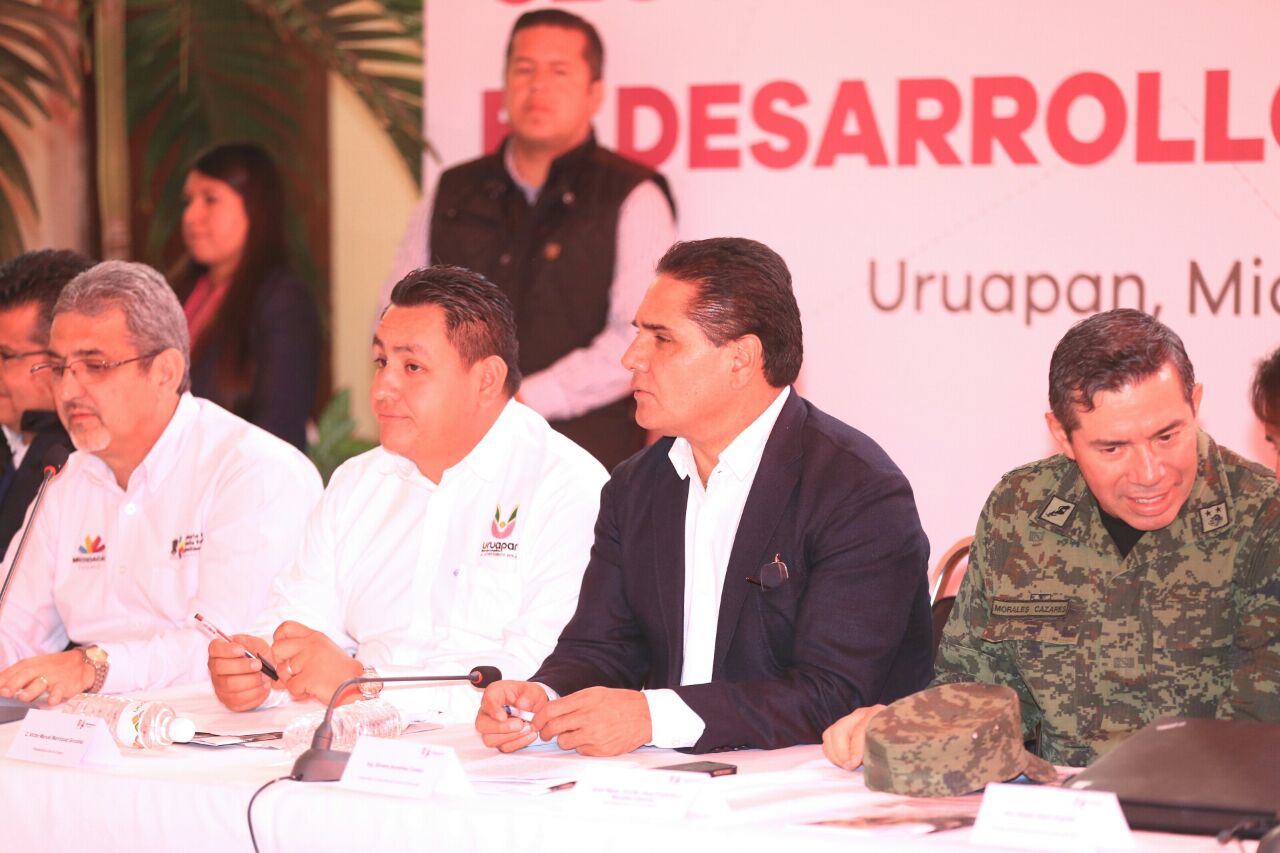 Uruapan, región toral para alcanzar la prosperidad de Michoacán: Silvano Aureoles