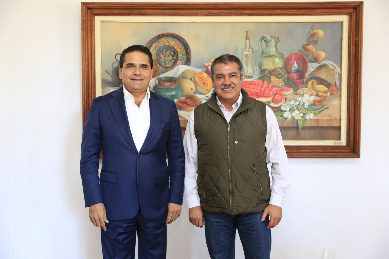 Se reúne Gobernador con el senador Raúl Morón