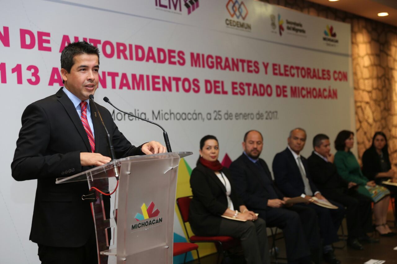 Cedemun, IEM, INE y municipios, por promover la credencialización y el voto migrante