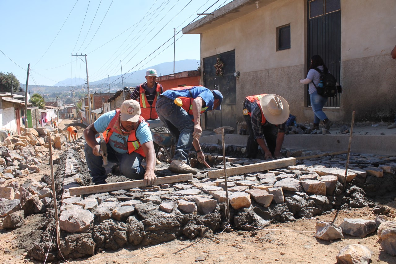 Inversión en obra pública, enfocada al desarrollo social del municipio: Víctor Báez.