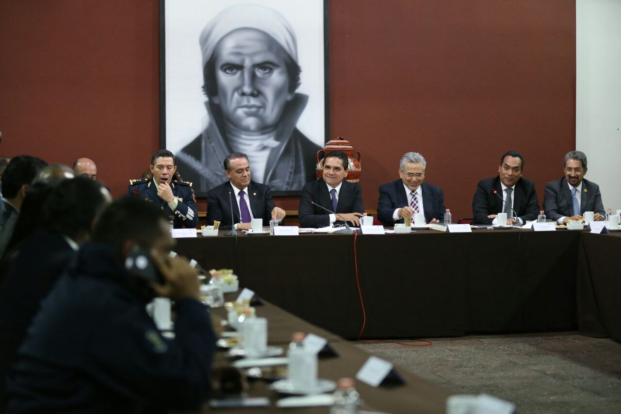 Instala Gobernador Comisión para los Festejos del Centenario de la Constitución de 1917