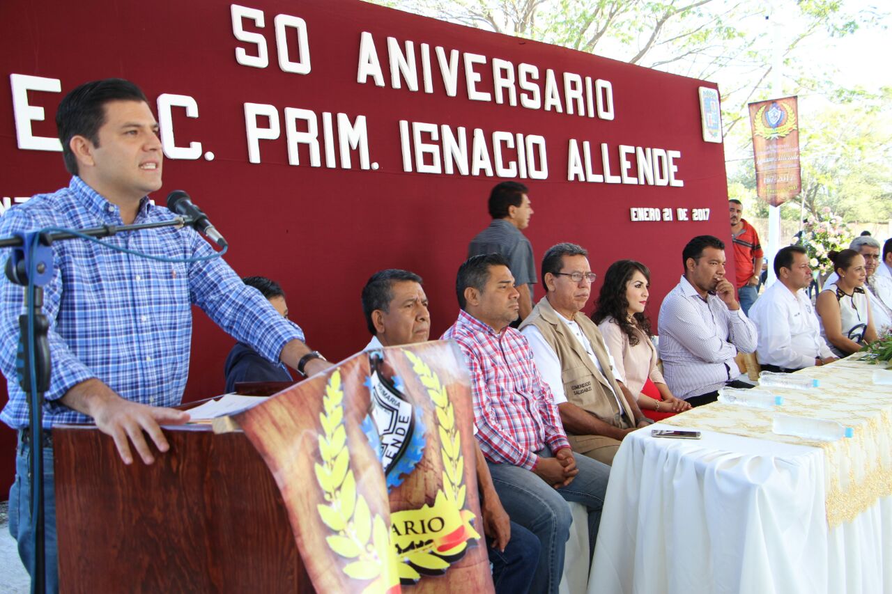 Inauguran obras de salud, educación y vialidad integral
