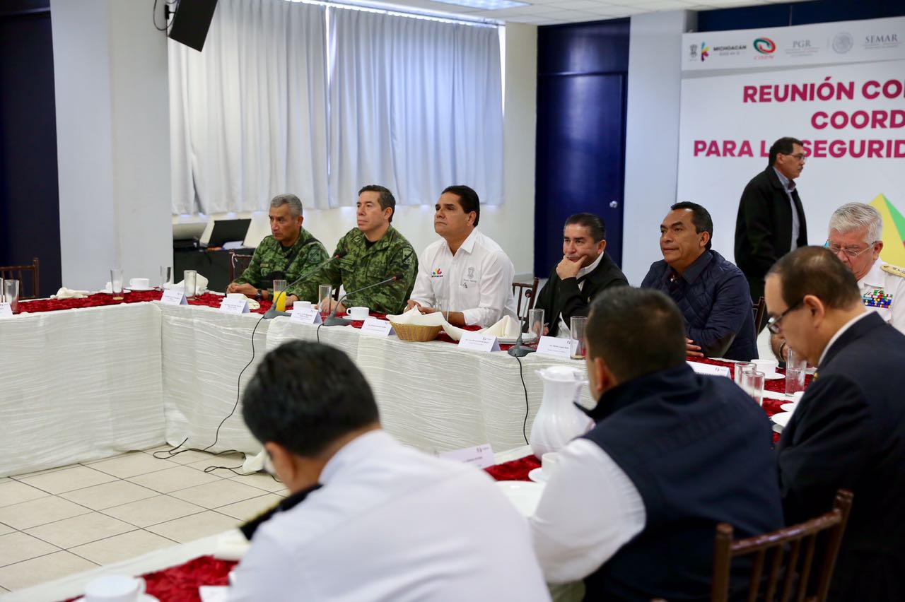 Revisan Gobernador y alcaldes resultados de estrategia de seguridad de la región Bajío