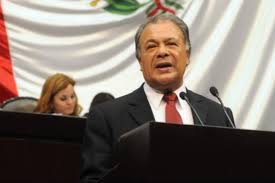 Urgente integrar frente amplio para defender a México