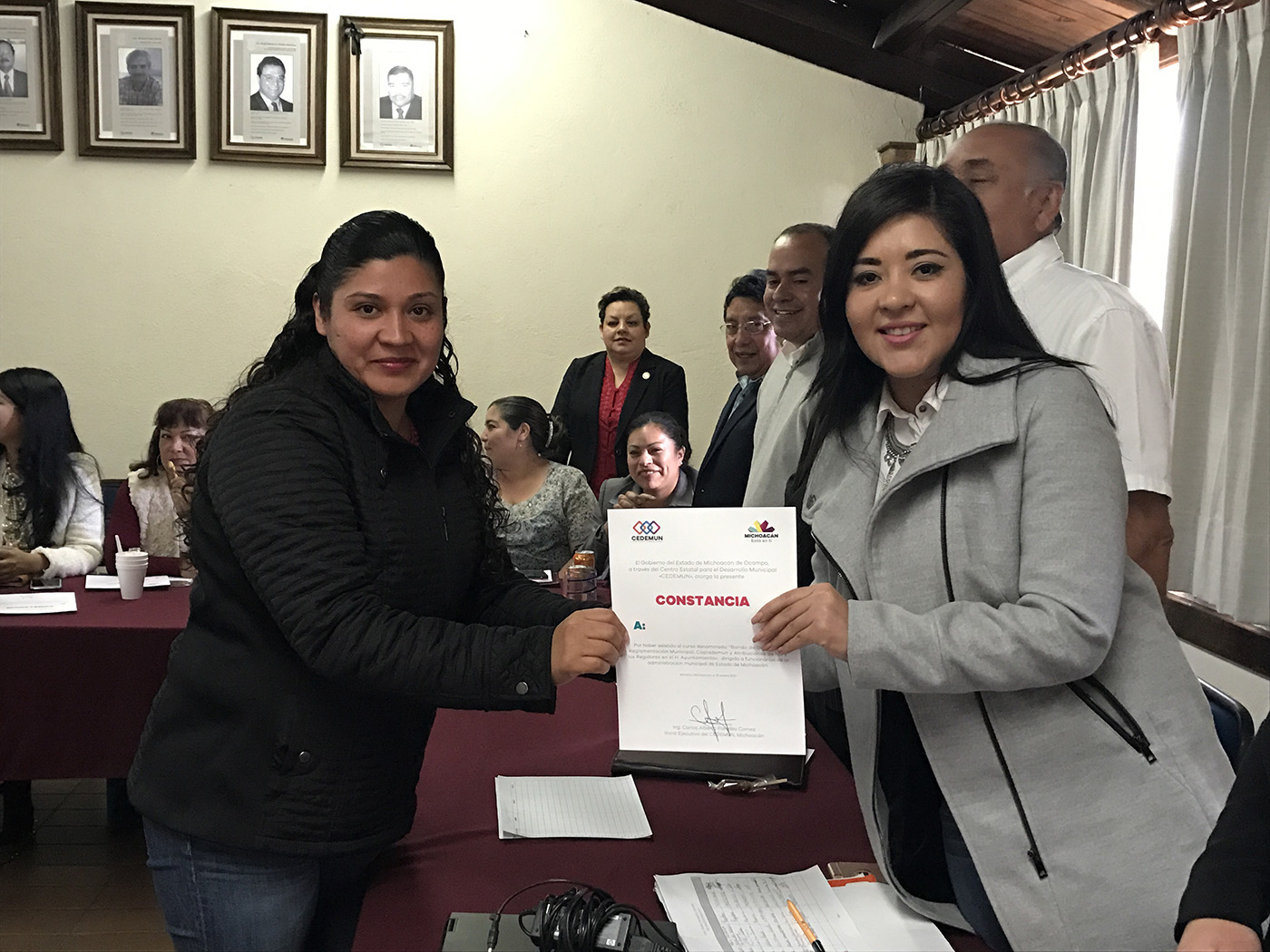 Capacita Cedemun a regidoras de Michoacán