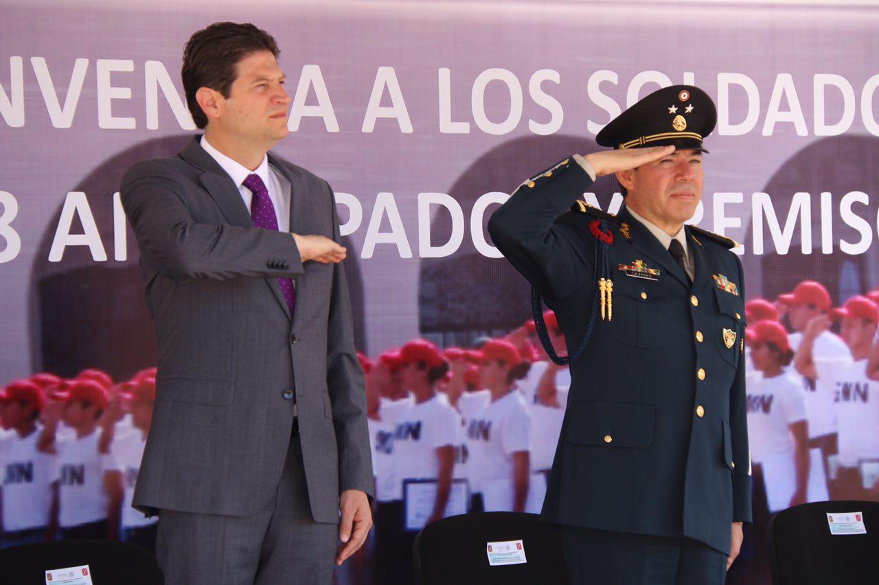Alfonso Martínez da bienvenida a jóvenes que cumplirán con su servicio militar