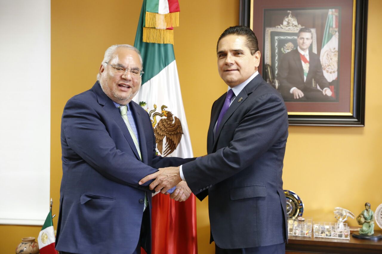 Atención y apoyo a migrantes, tema central en la agenda de Michoacán: Silvano Aureoles
