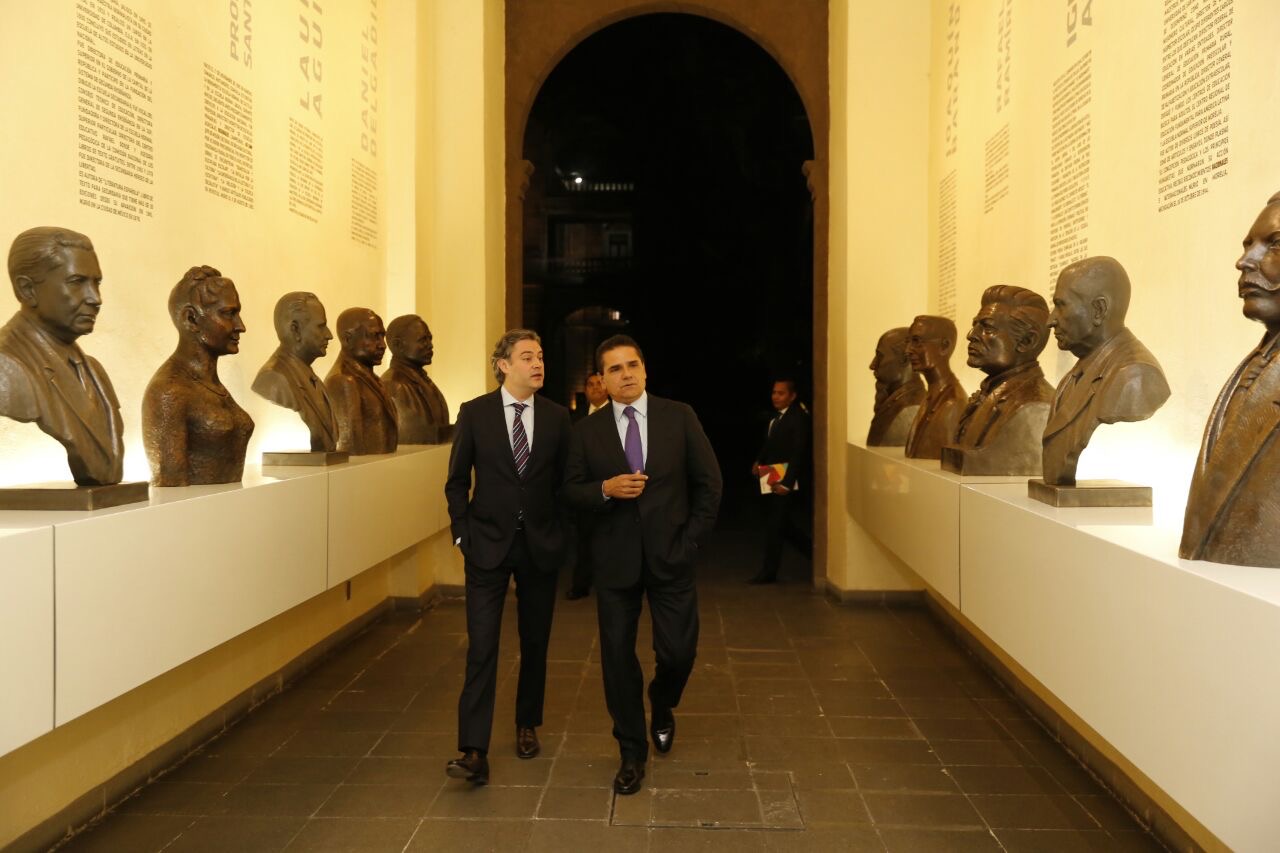 Continúan Silvano Aureoles y SEP acciones para fortalecer educación en Michoacán